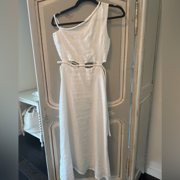 SIR Mayra one-shoulder maxi dress - Picture 4 of 5